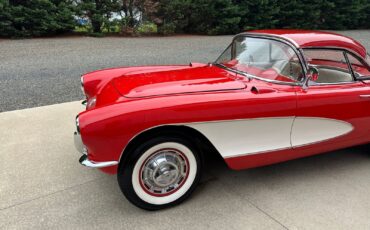 Chevrolet-Corvette-1956-Convertible-34