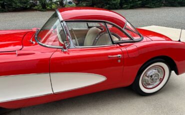 Chevrolet-Corvette-1956-Convertible-37
