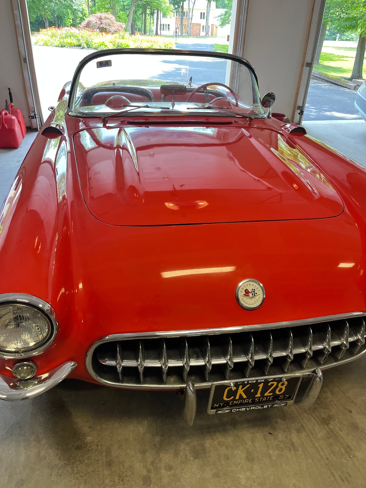 Chevrolet-Corvette-1957-Convertible-13
