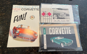 Chevrolet-Corvette-1957-Convertible-18