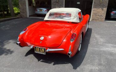 Chevrolet-Corvette-1957-Convertible-5