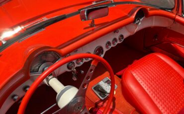 Chevrolet-Corvette-1957-Convertible-9