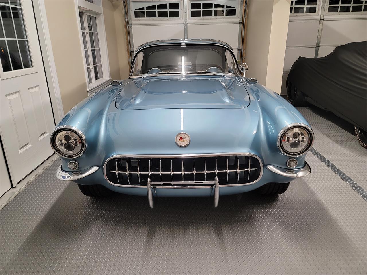 Chevrolet-Corvette-1957-Seafoam-Blue-Cream-28