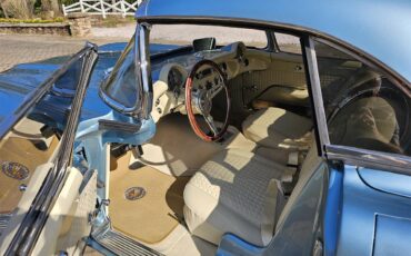 Chevrolet-Corvette-1957-Seafoam-Blue-Cream-31