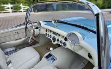 Chevrolet-Corvette-1957-Seafoam-Blue-Cream-59