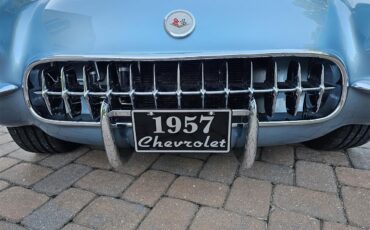 Chevrolet-Corvette-1957-Seafoam-Blue-Cream-64