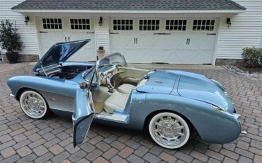 Chevrolet-Corvette-1957-Seafoam-Blue-Cream-65