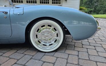 Chevrolet-Corvette-1957-Seafoam-Blue-Cream-67