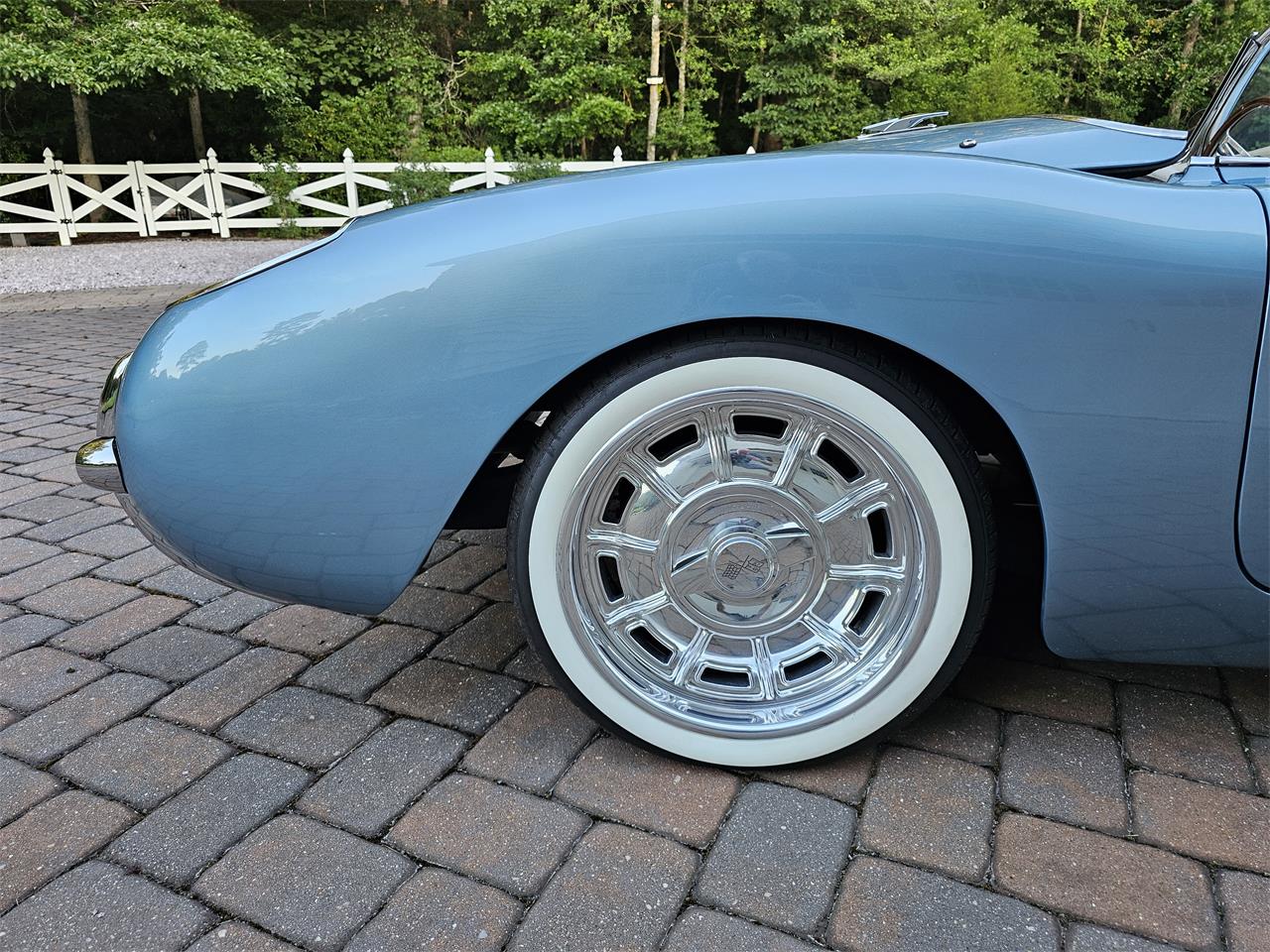 Chevrolet-Corvette-1957-Seafoam-Blue-Cream-68