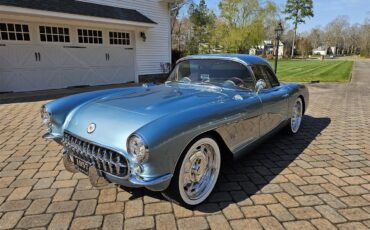 Chevrolet-Corvette-1957-Seafoam-Blue-Cream-70