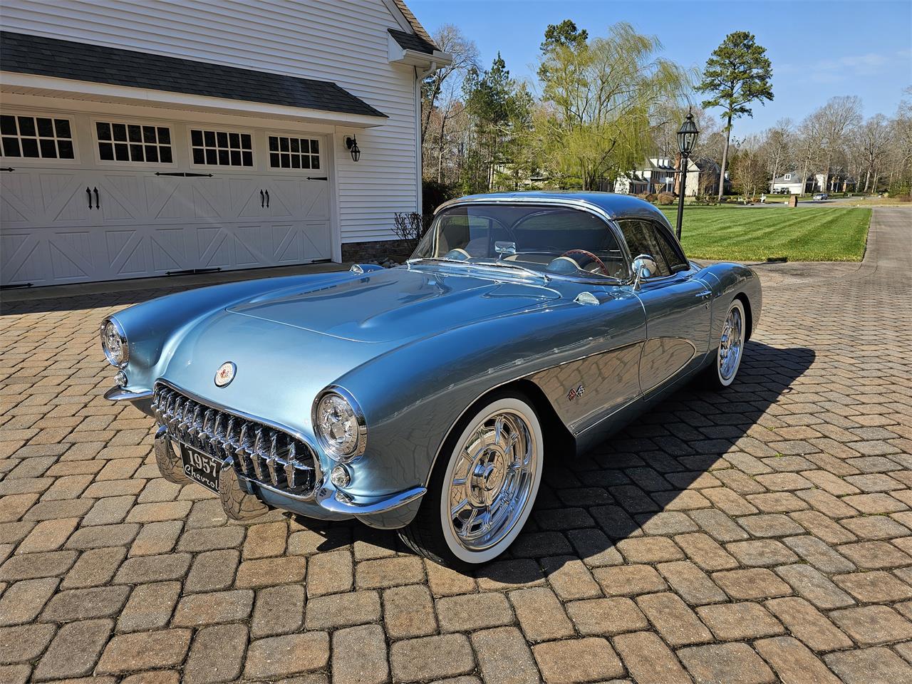 Chevrolet-Corvette-1957-Seafoam-Blue-Cream-70