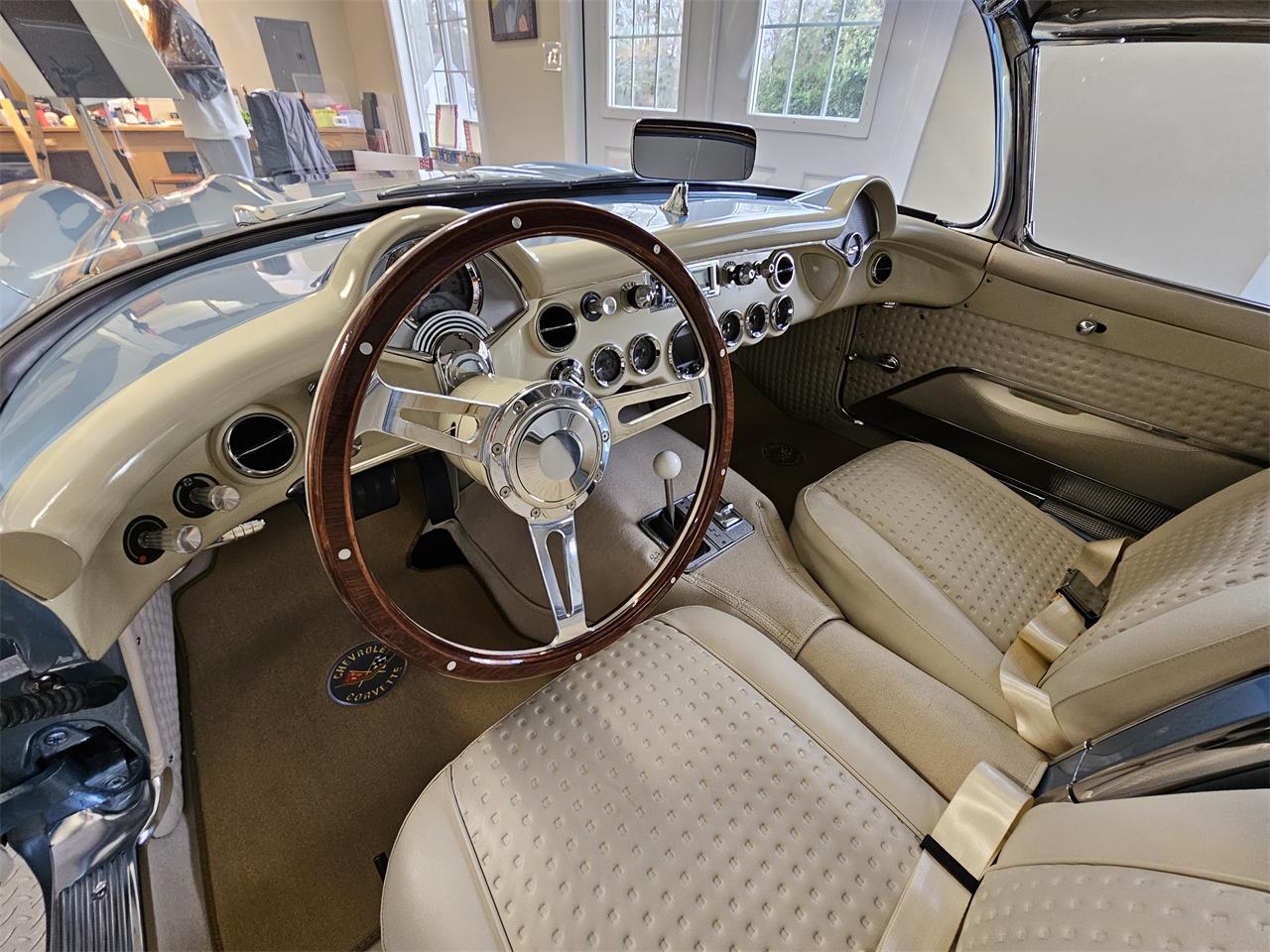Chevrolet-Corvette-1957-Seafoam-Blue-Cream-74