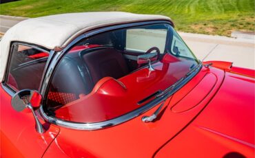 Chevrolet-Corvette-1957-Venetian-Red-Polo-White-Red-24