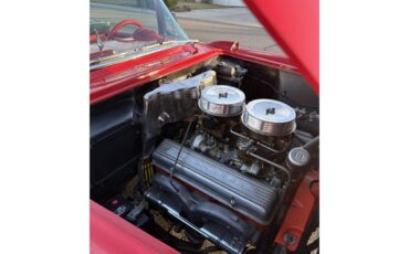 Chevrolet-Corvette-1957-Venetian-Red-Polo-White-Red-35