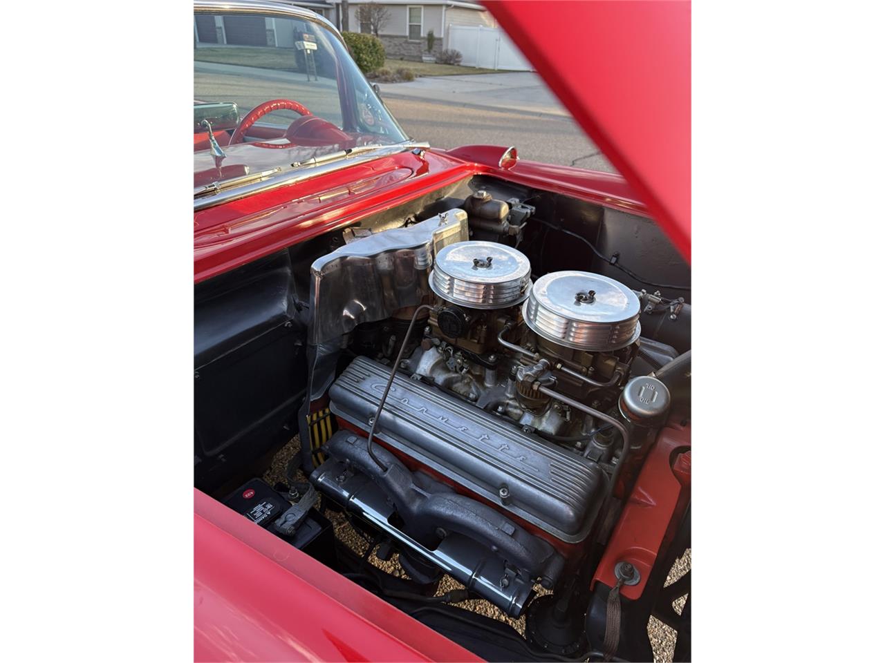 Chevrolet-Corvette-1957-Venetian-Red-Polo-White-Red-35