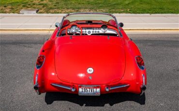 Chevrolet-Corvette-1957-Venetian-Red-Polo-White-Red-40
