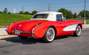 Chevrolet-Corvette-1957-Venetian-Red-Polo-White-Red-44