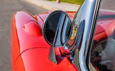 Chevrolet-Corvette-1957-Venetian-Red-Polo-White-Red-50