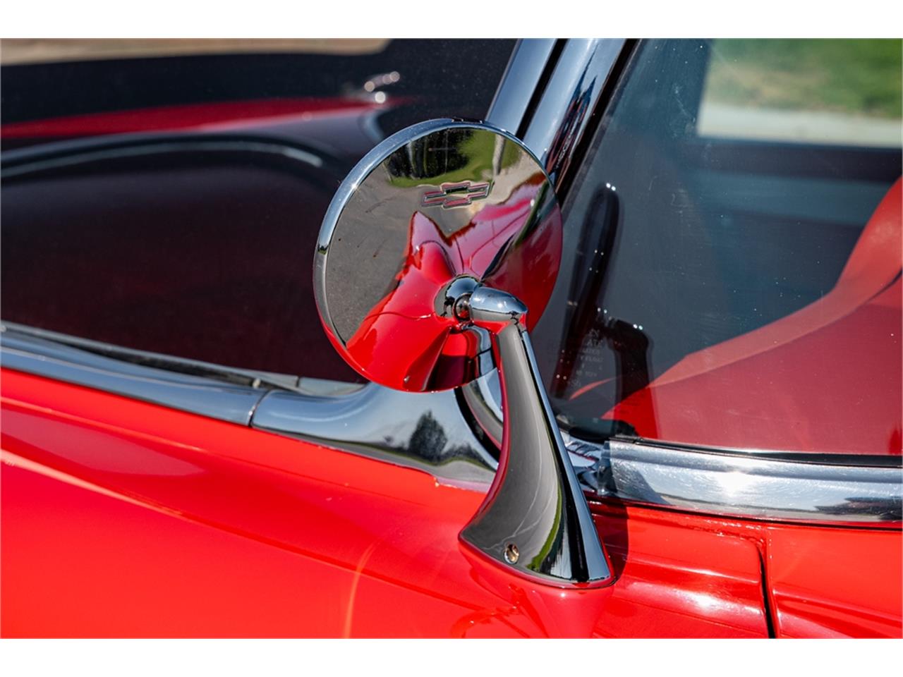 Chevrolet-Corvette-1957-Venetian-Red-Polo-White-Red-53