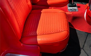 Chevrolet-Corvette-1957-Venetian-Red-Polo-White-Red-74