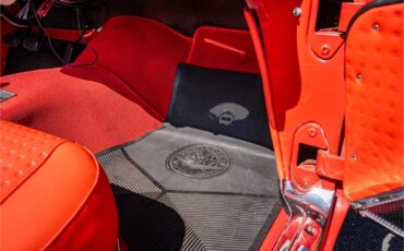 Chevrolet-Corvette-1957-Venetian-Red-Polo-White-Red-88