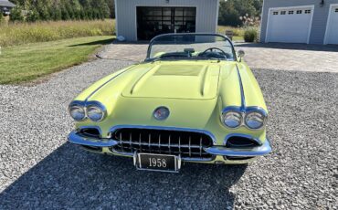 Chevrolet-Corvette-1958-Panama-yellow-Black-10