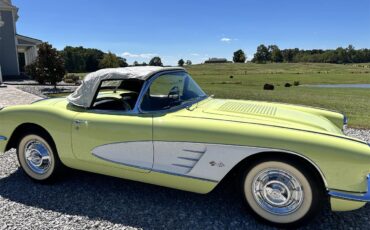 Chevrolet-Corvette-1958-Panama-yellow-Black-11