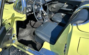 Chevrolet-Corvette-1958-Panama-yellow-Black-15