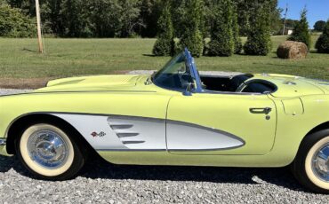 Chevrolet-Corvette-1958-Panama-yellow-Black-6