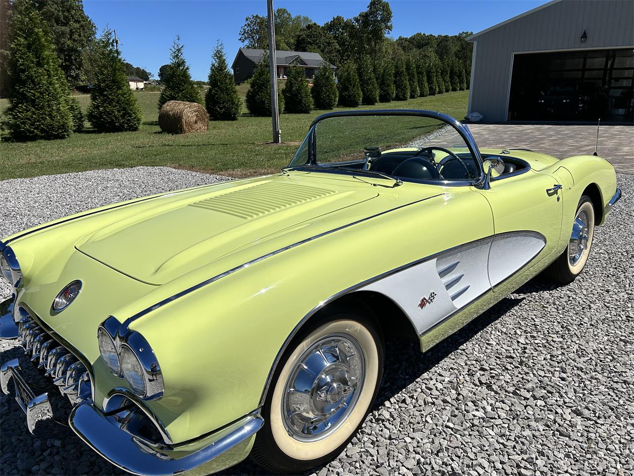 Chevrolet-Corvette-1958-Panama-yellow-Black-8