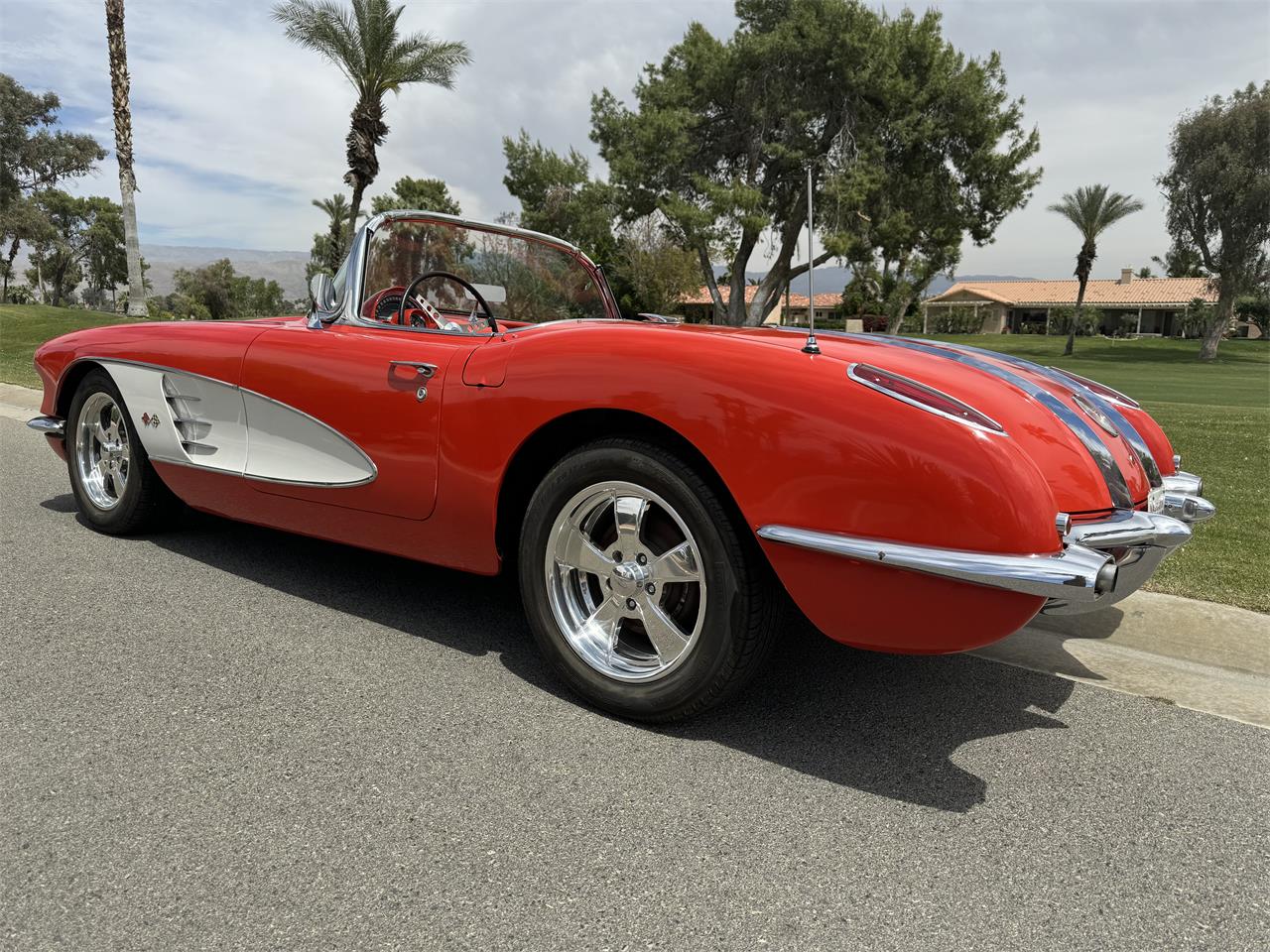 Chevrolet-Corvette-1958-Signet-Red-Red-11