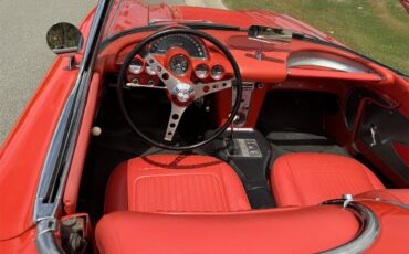 Chevrolet-Corvette-1958-Signet-Red-Red-33
