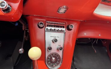Chevrolet-Corvette-1958-Signet-Red-Red-36