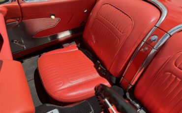Chevrolet-Corvette-1958-Signet-Red-Red-37