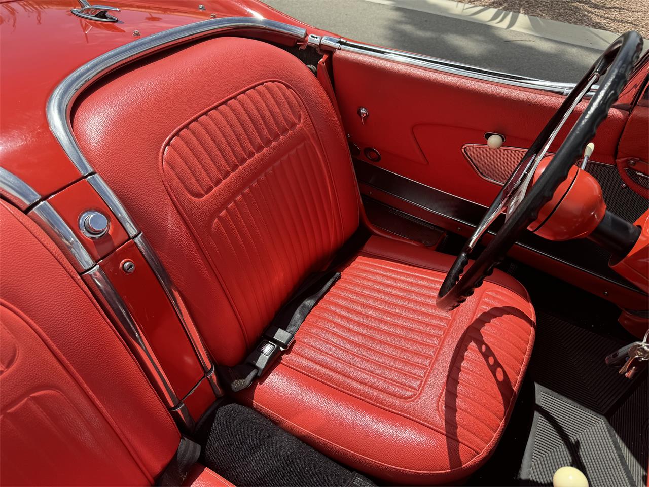 Chevrolet-Corvette-1958-Signet-Red-Red-38