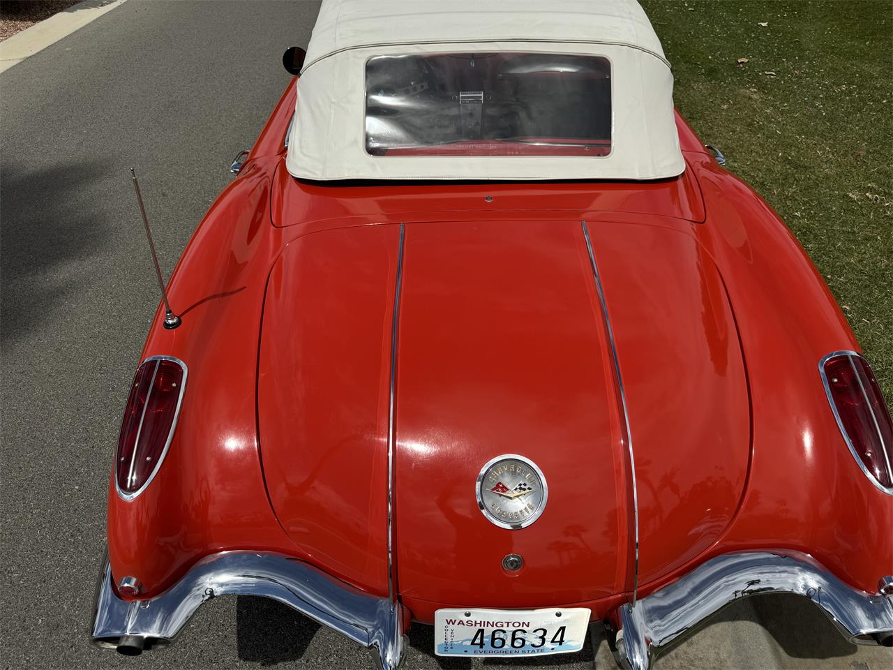Chevrolet-Corvette-1958-Signet-Red-Red-9