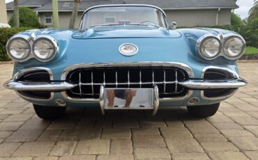 Chevrolet-Corvette-1959-Convertible-10