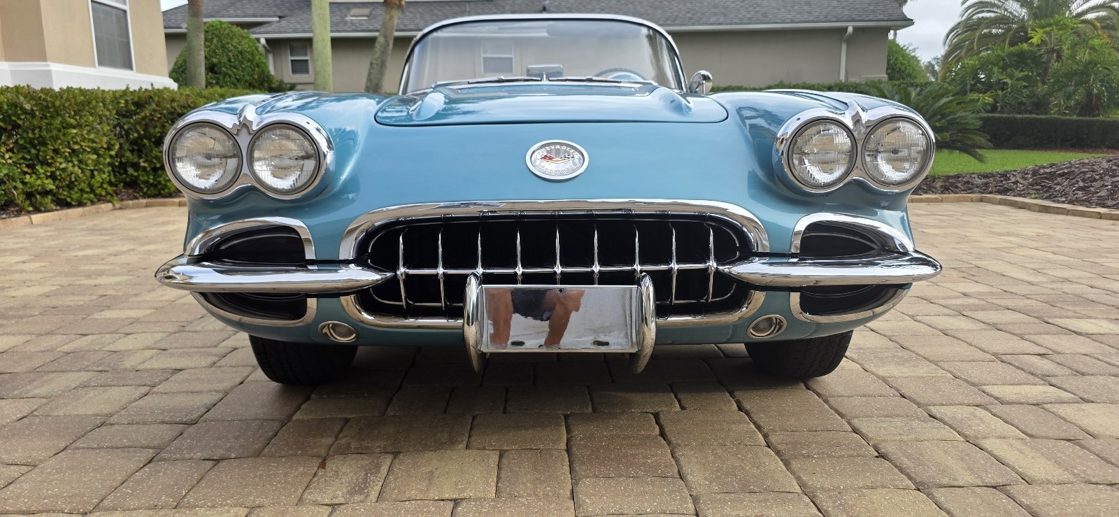 Chevrolet-Corvette-1959-Convertible-10