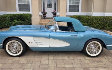 Chevrolet-Corvette-1959-Convertible-2