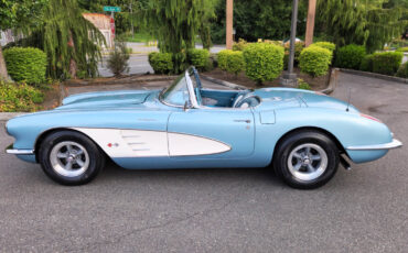 Chevrolet-Corvette-1959-Convertible-2