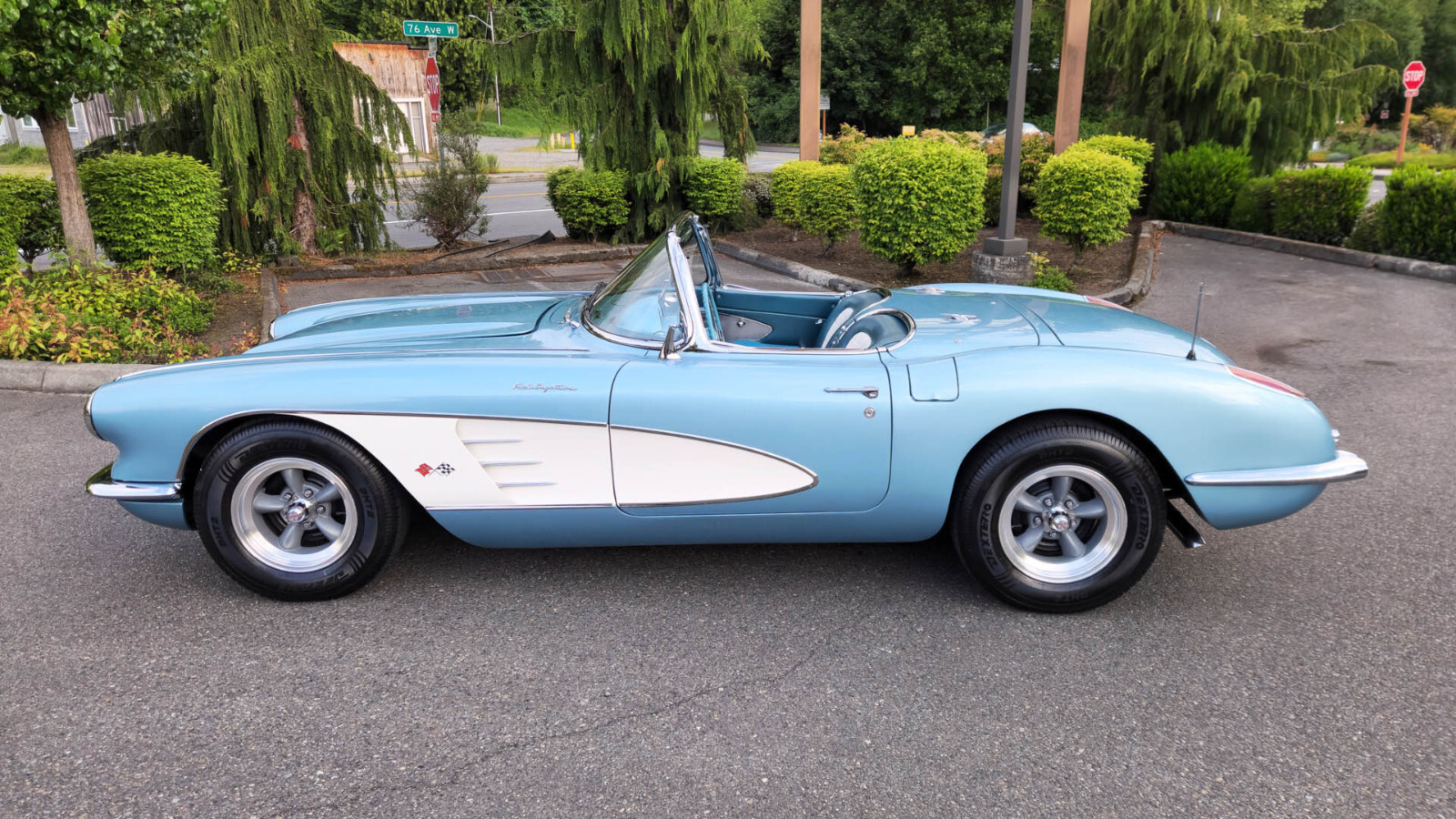 Chevrolet-Corvette-1959-Convertible-2