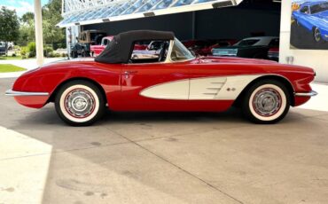 Chevrolet-Corvette-1959-Convertible-20