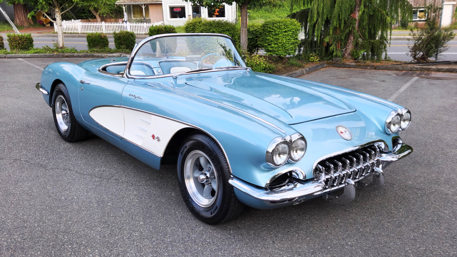 Chevrolet-Corvette-1959-Convertible-4
