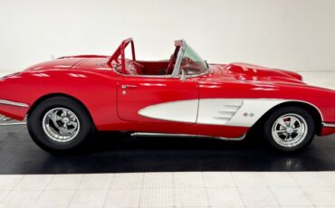 Chevrolet-Corvette-1959-Roman-Red-Red-10