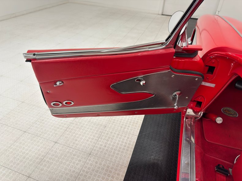 Chevrolet-Corvette-1959-Roman-Red-Red-2
