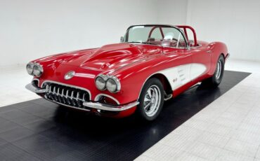 Chevrolet-Corvette-1959-Roman-Red-Red