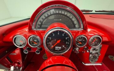 Chevrolet-Corvette-1959-Roman-Red-Red-39