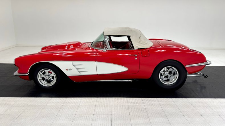 Chevrolet-Corvette-1959-Roman-Red-Red-4