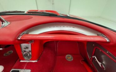 Chevrolet-Corvette-1959-Roman-Red-Red-41
