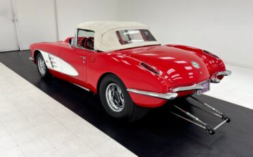 Chevrolet-Corvette-1959-Roman-Red-Red-7